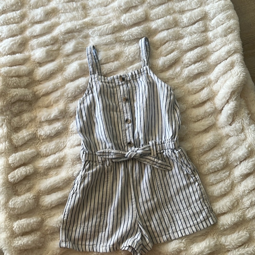 Girls blue and white romper, size small (6-7)